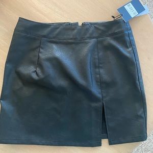 Black leather skirt with slit